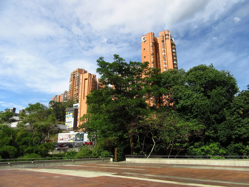 Canal Parque Gabriel García Márquez, Medellín (2018).