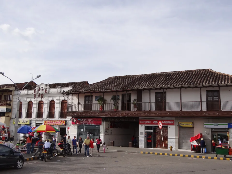 Buildings around the central plaza in Rionegro, Antioquia (2012).